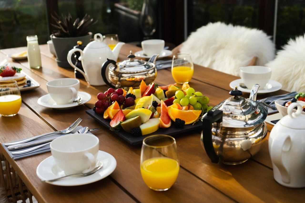 The Roseate Edinburgh - Small Luxury Hotels Of The World Kültér fotó A breakfast table